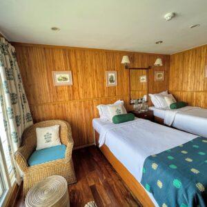 Twin cabin
